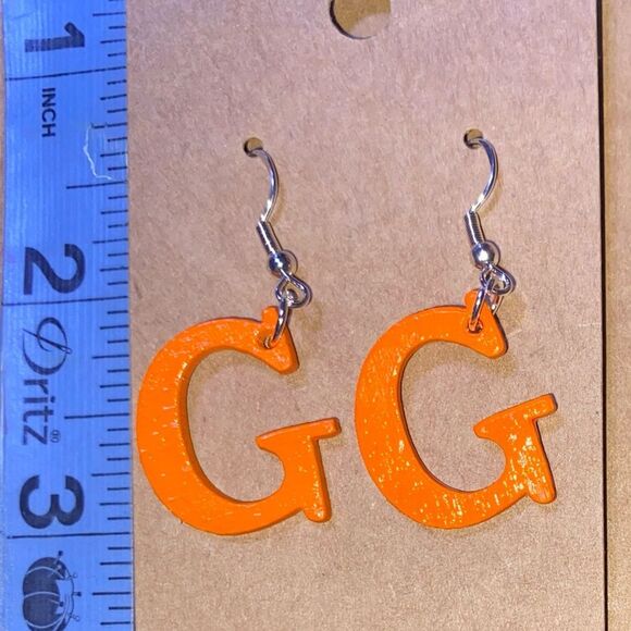 ☀️3/$12☀️ Letter “G” Wood Earrings (Green) - Picture 2 of 3